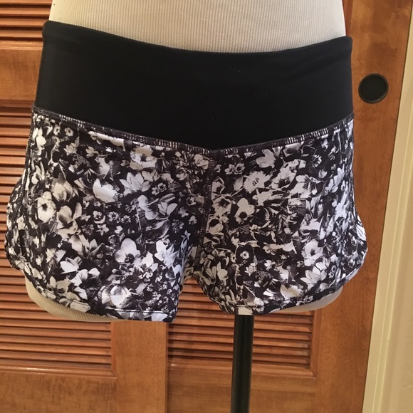lululemon athletica Pants - Lululemon running shorts  new without tags size 4